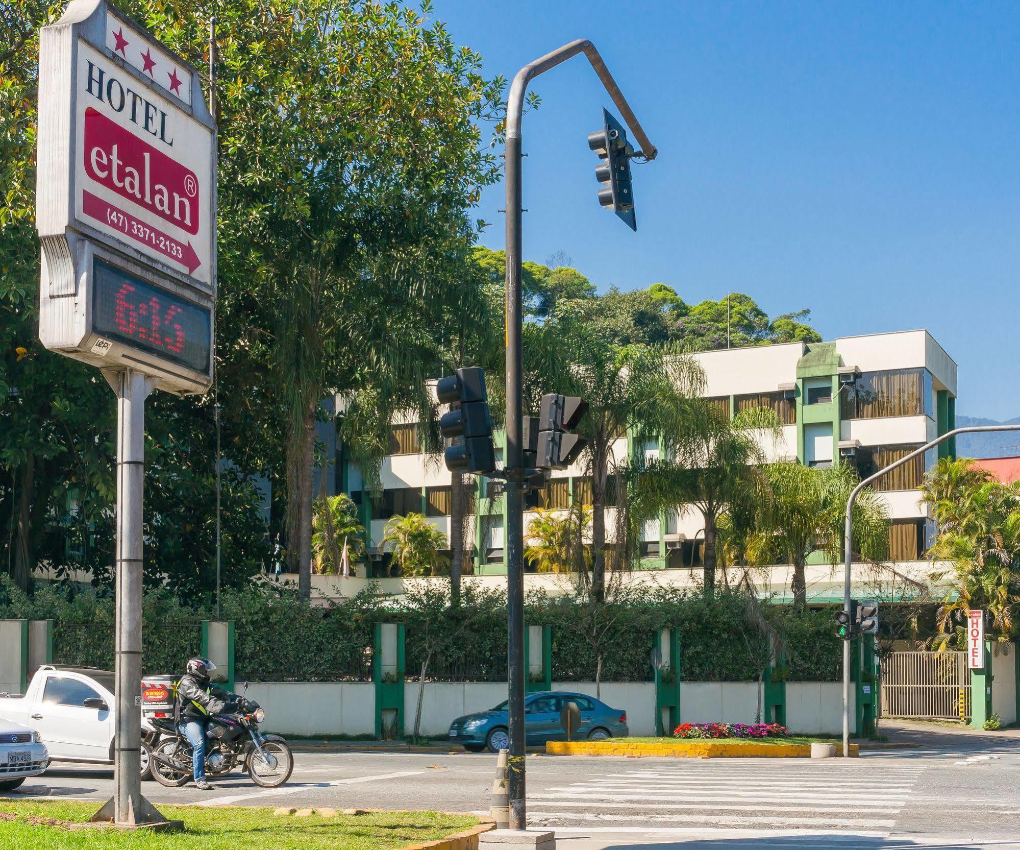Hotel Harbor Jaragua